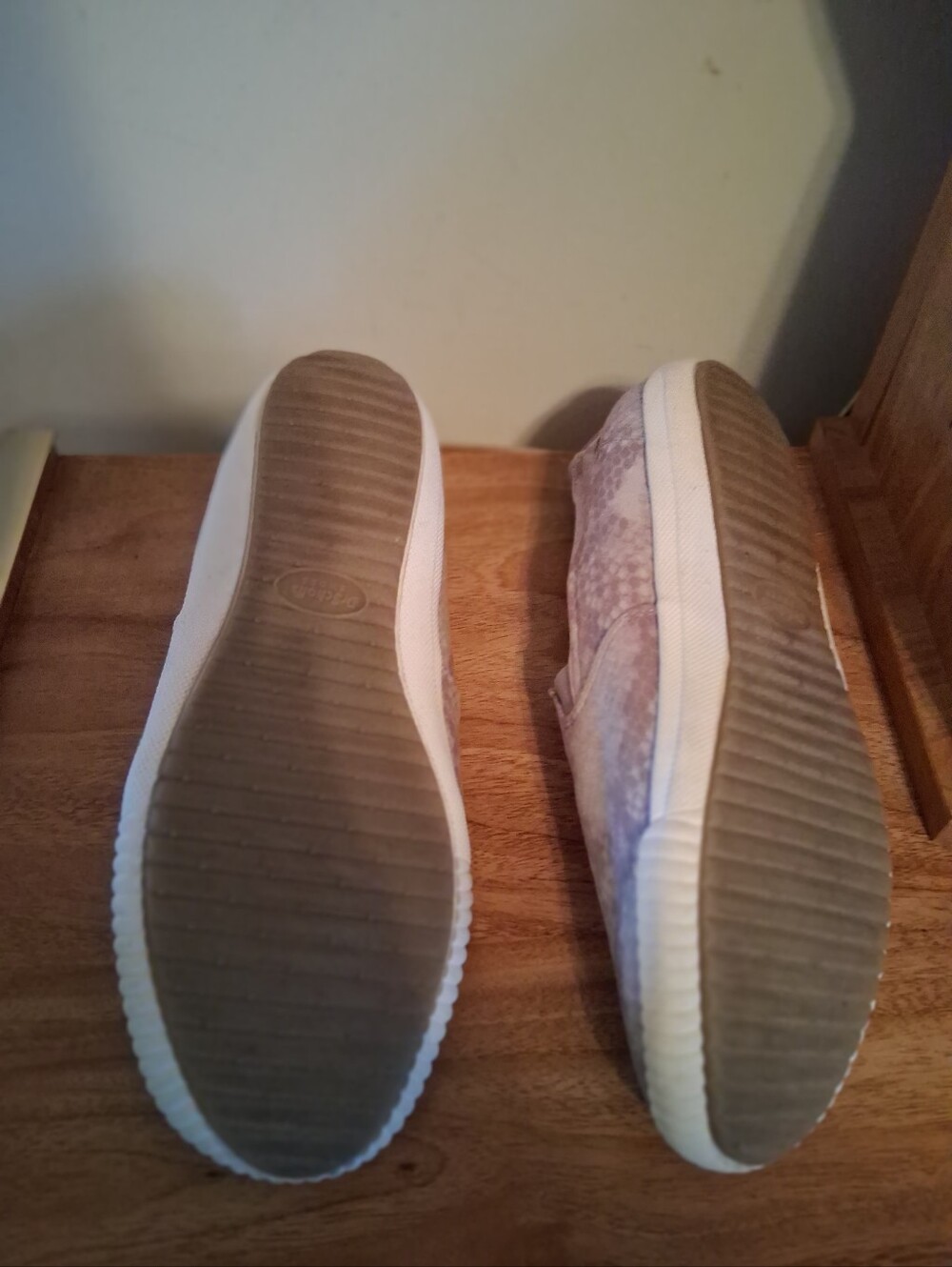 Women Slip-On Sneakers in Light Gray Snake Print